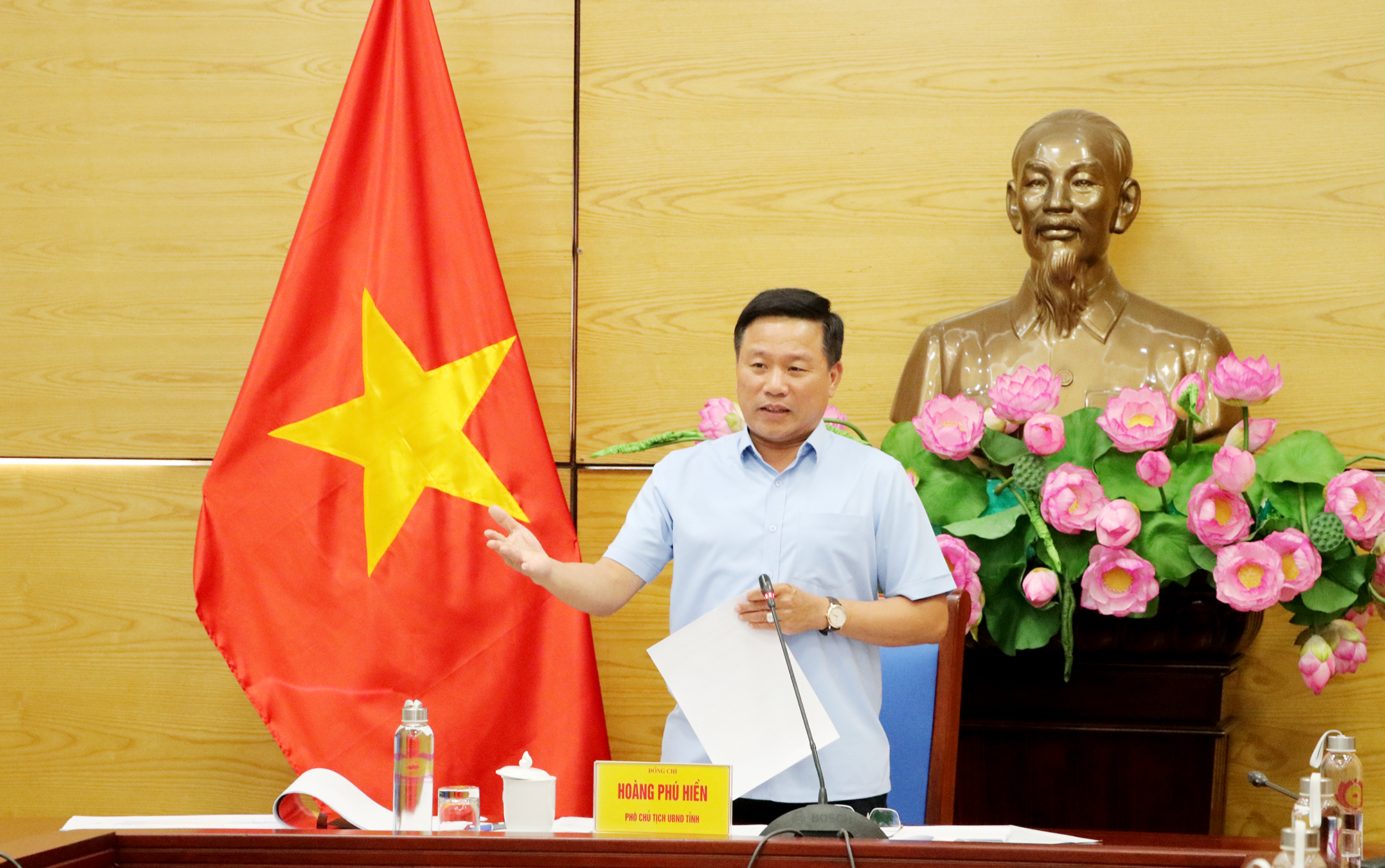 Anh-tin-bai